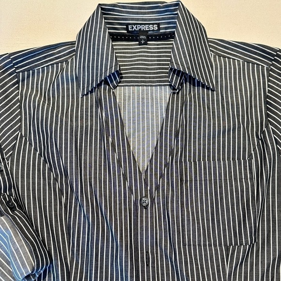 Express Women’s Grey & White Stripe Button Down Blouse in Size Small - Picture 7 of 8